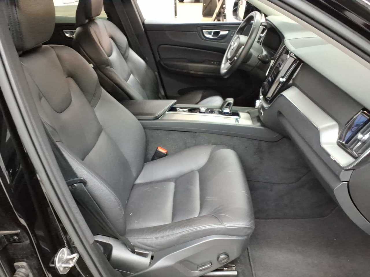 Volvo XC60 B4 D Core 8