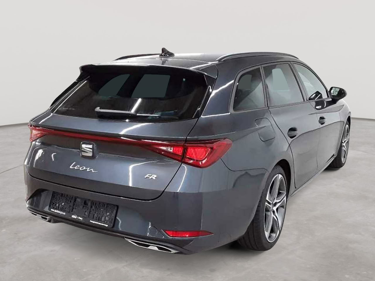 Seat Leon Sportstourer 2.0 TDI DSG FR Plus 4