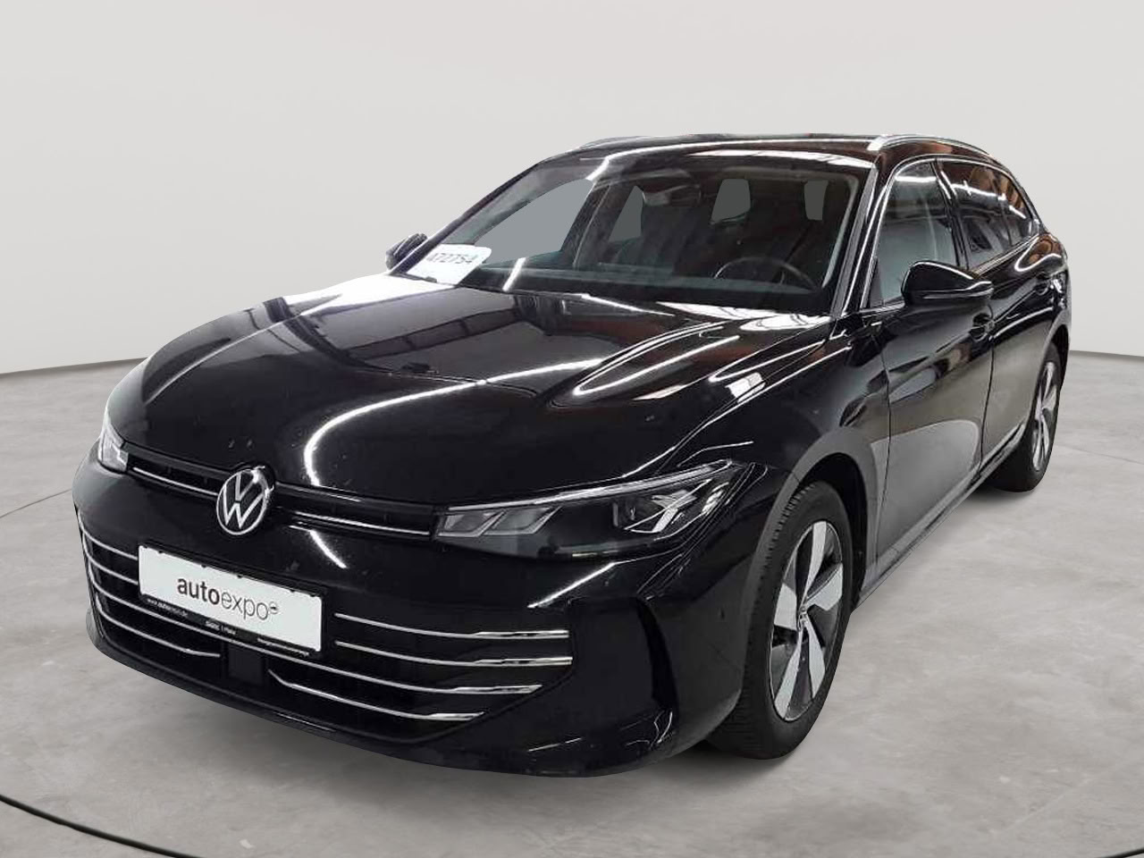 Volkswagen Passat Variant 1.5 e-TSI OPF DSG Business 2
