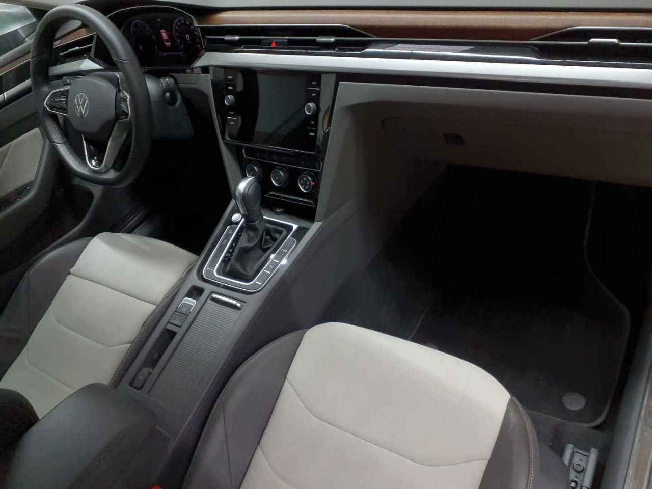 Volkswagen Arteon 2.0 TDI SCR DSG Elegance 9