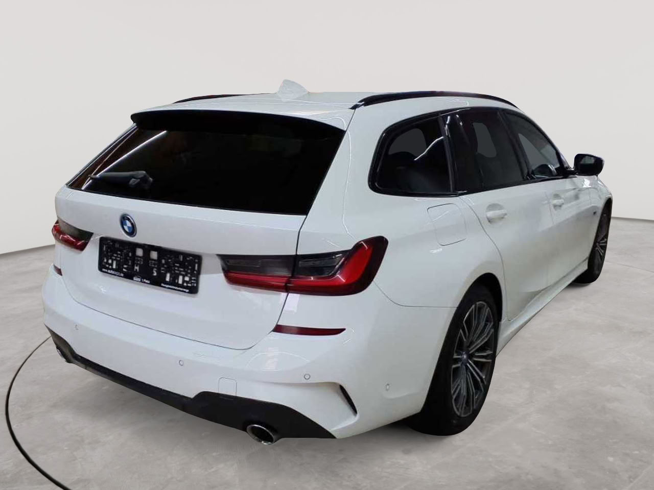 BMW 330e Touring Aut. M Sport 4