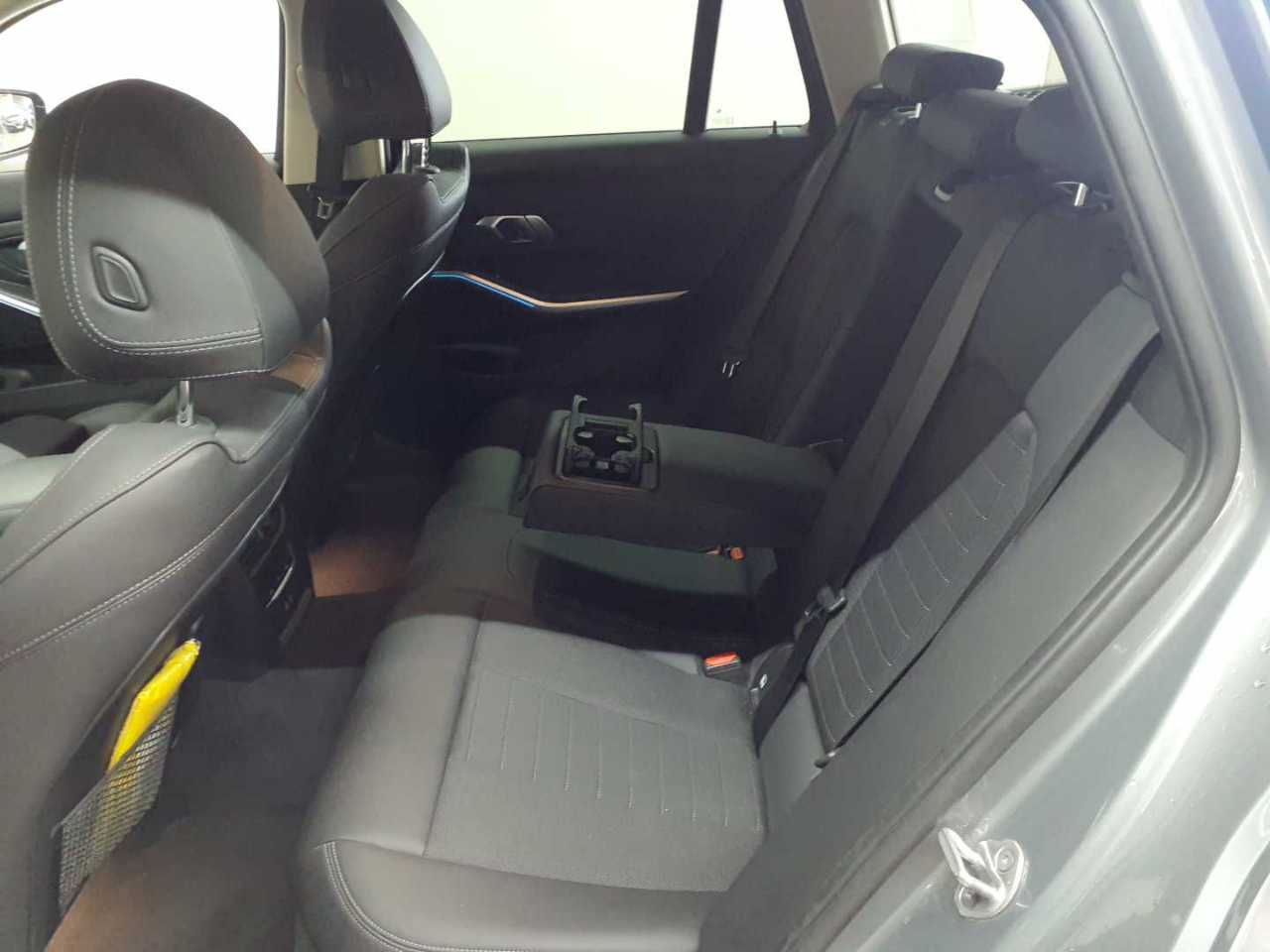 BMW 318d Touring Aut. 14