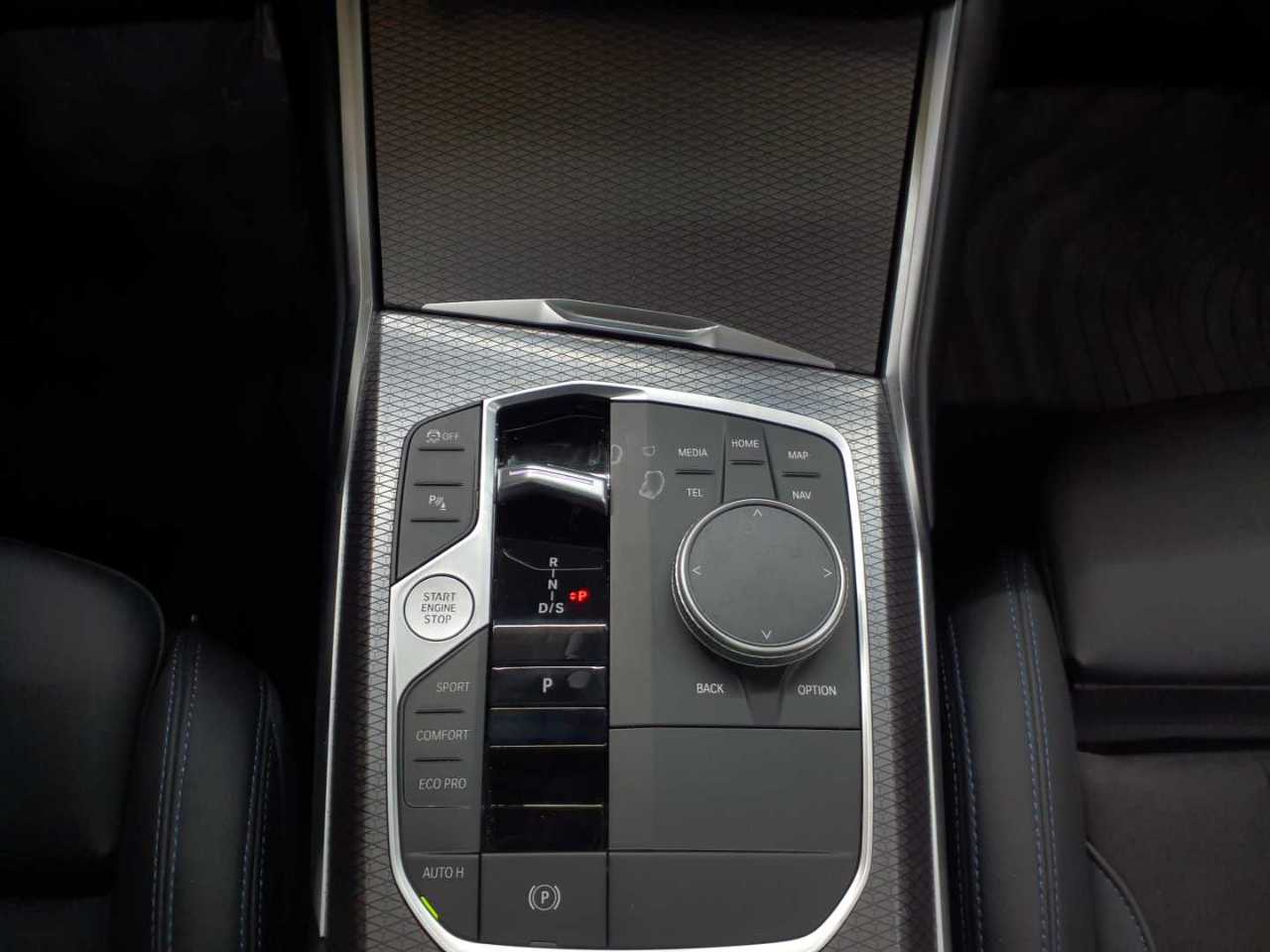 BMW 320d Touring Aut. 10