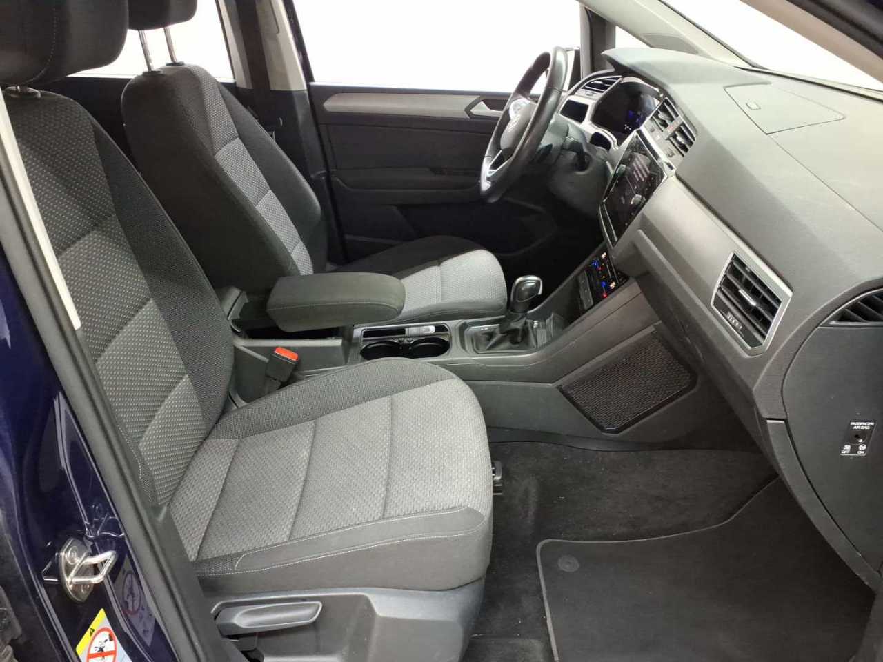 Volkswagen Touran 2.0 TDI SCR DSG Comfortline 8