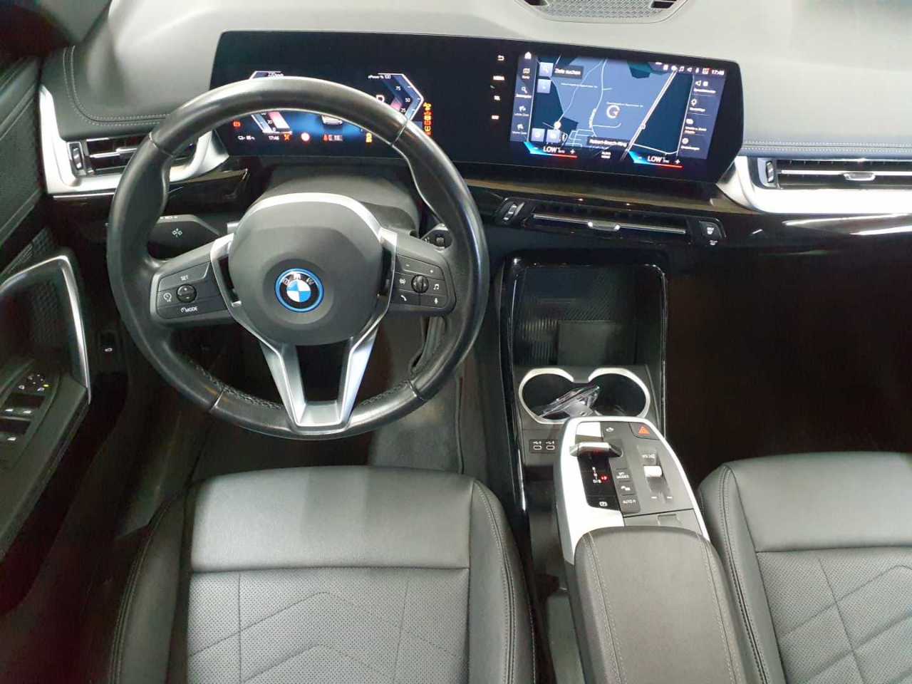 BMW iX1 xDrive30 xLine 9