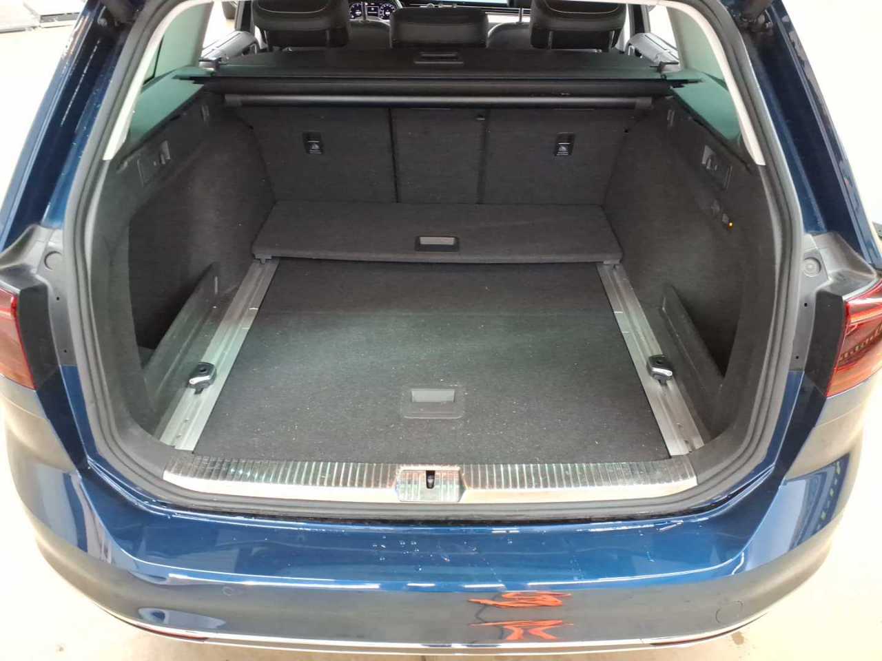 Volkswagen Passat Variant 2.0 TDI SCR Elegance 15