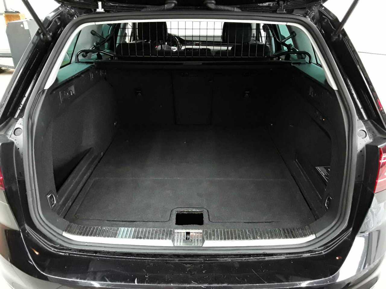 Volkswagen Passat Variant 2.0 TDI SCR DSG Business 15
