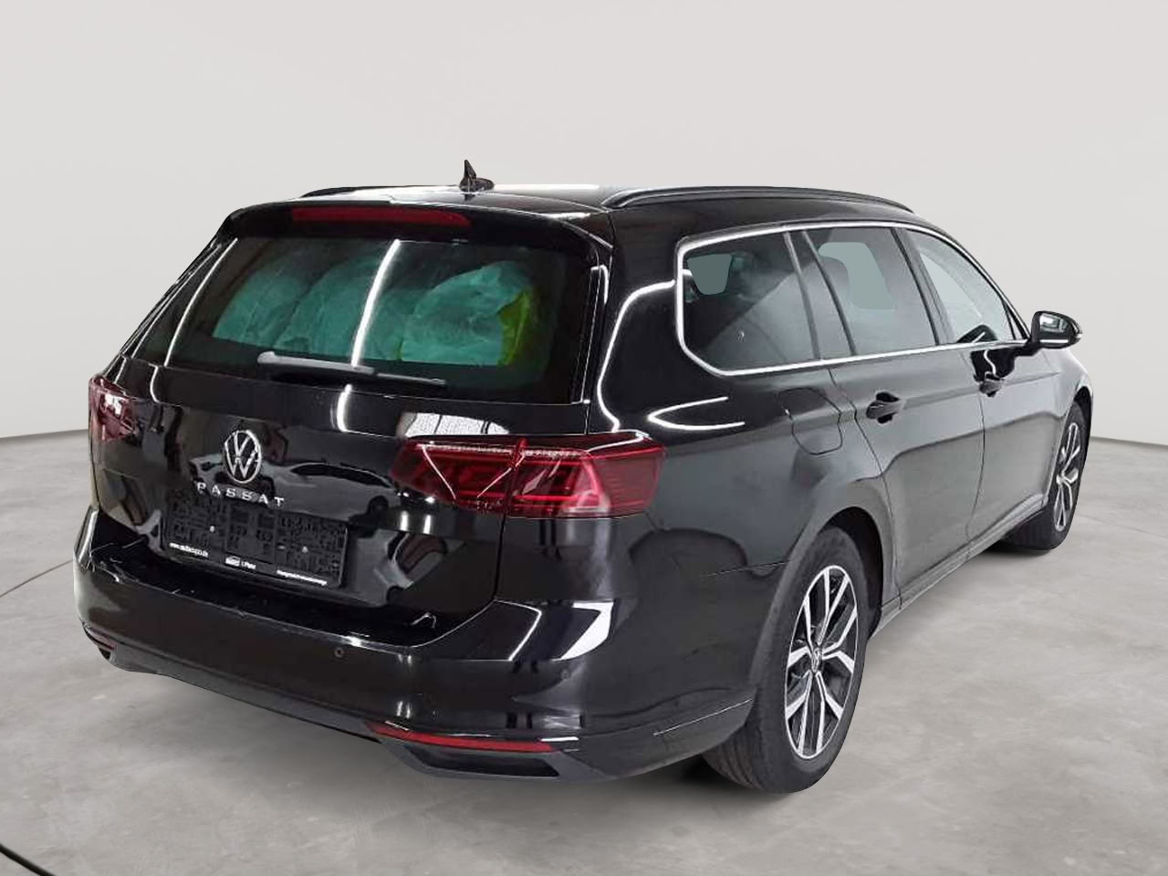 Volkswagen Passat Variant 2.0 TDI SCR DSG Business 4