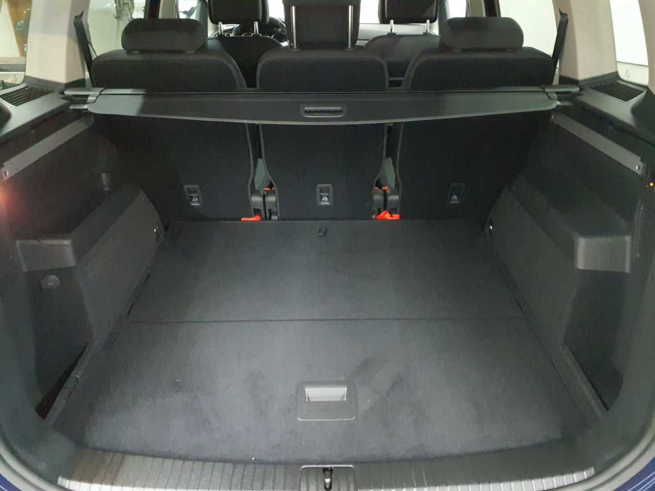 Volkswagen Touran 2.0 TDI SCR DSG Comfortline 15