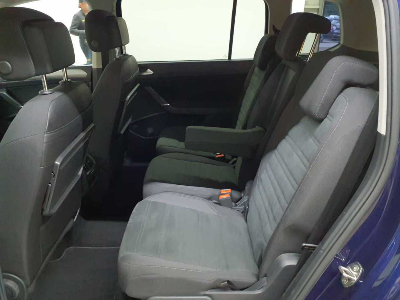 Volkswagen Touran 2.0 TDI SCR DSG Comfortline 14