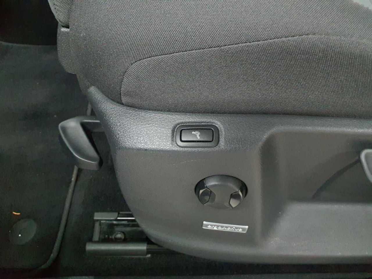 Volkswagen Touran 2.0 TDI SCR DSG Comfortline 17