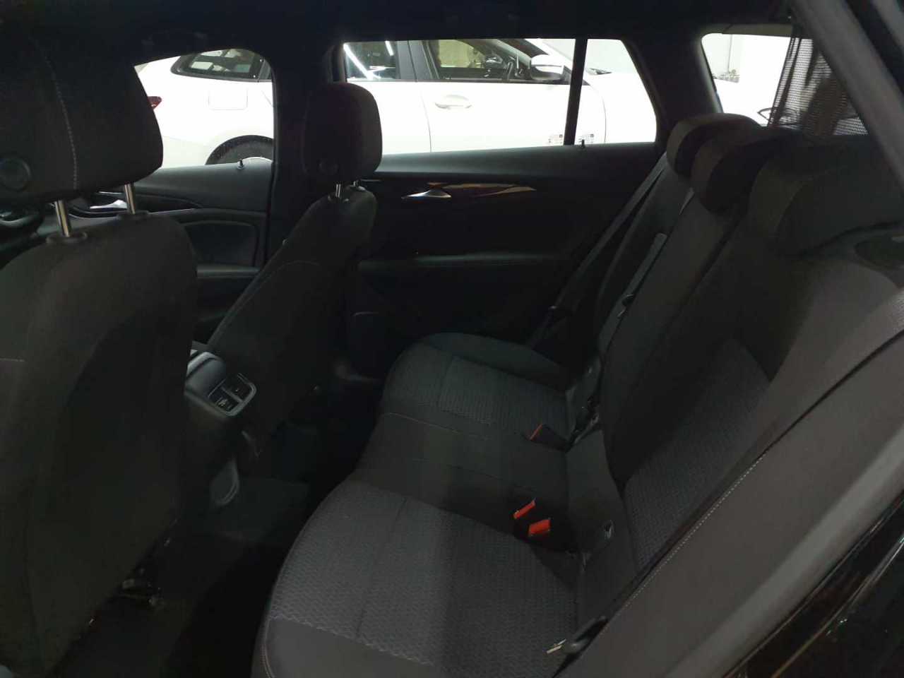 Opel Insignia Sports Tourer 1.5 Diesel Automatik Business 13