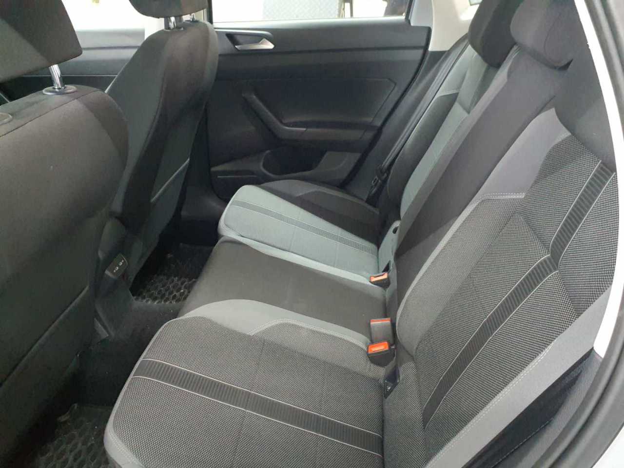 Volkswagen Polo 1.0 TGI Highline 13