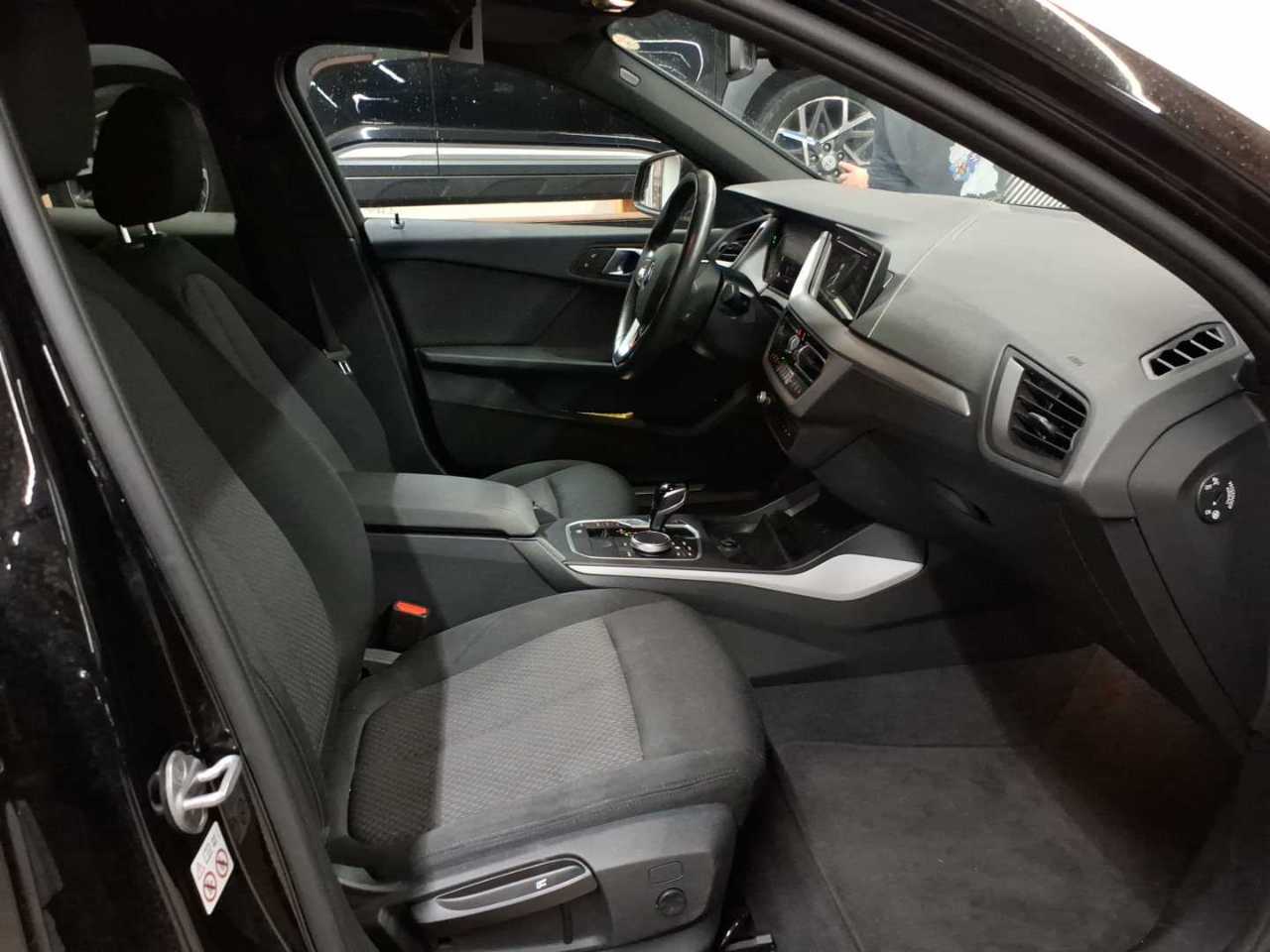 BMW 118d Aut. Advantage 8
