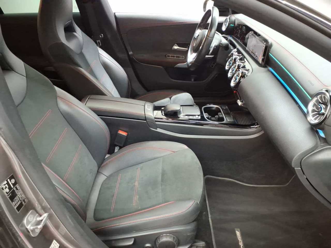 Mercedes-Benz CLA 200 d 8G-DCT AMG Line 8