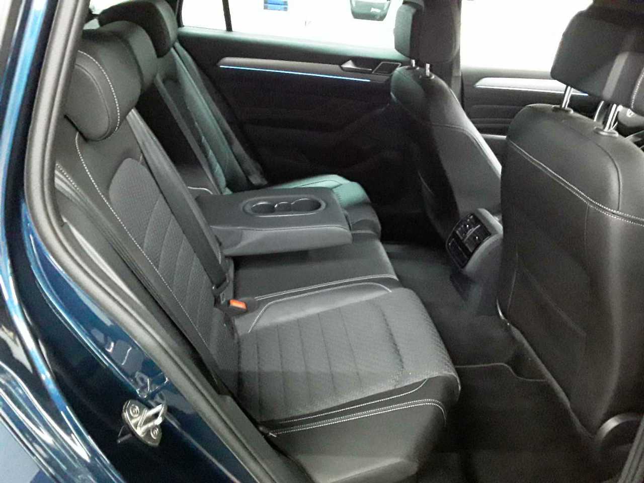 Volkswagen Passat Variant 2.0 TDI SCR DSG Business 14