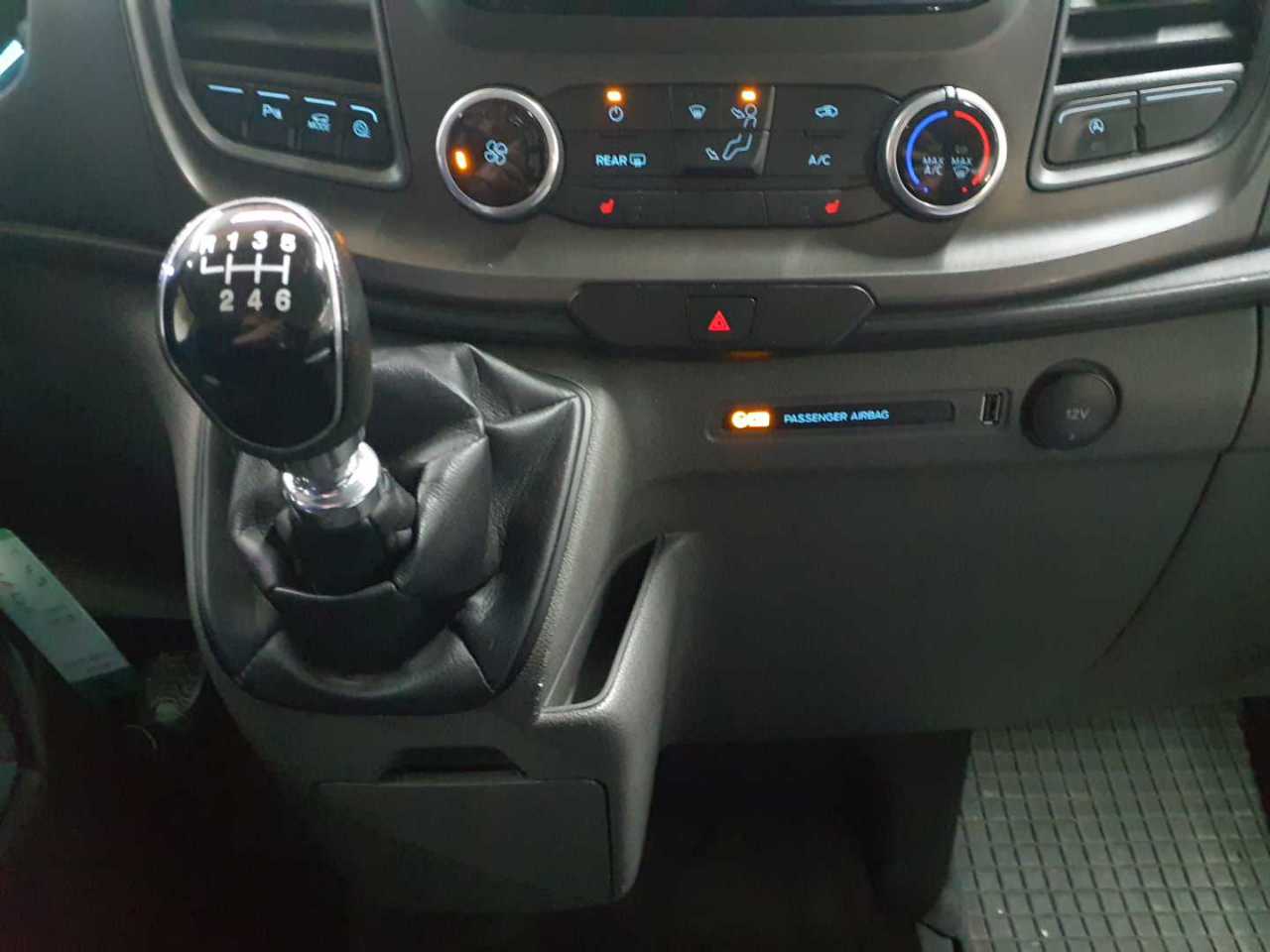 Ford Transit Custom 320 L2H1 VA Trend 10