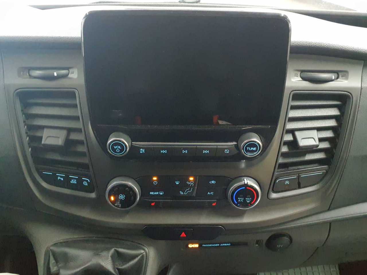 Ford Transit Custom 320 L2H1 VA Trend 12