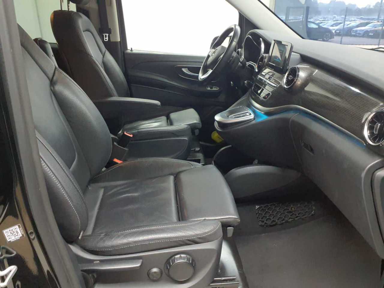 Mercedes-Benz V 250 d kompakt 4Matic 9G-TRONIC Avantgarde 8