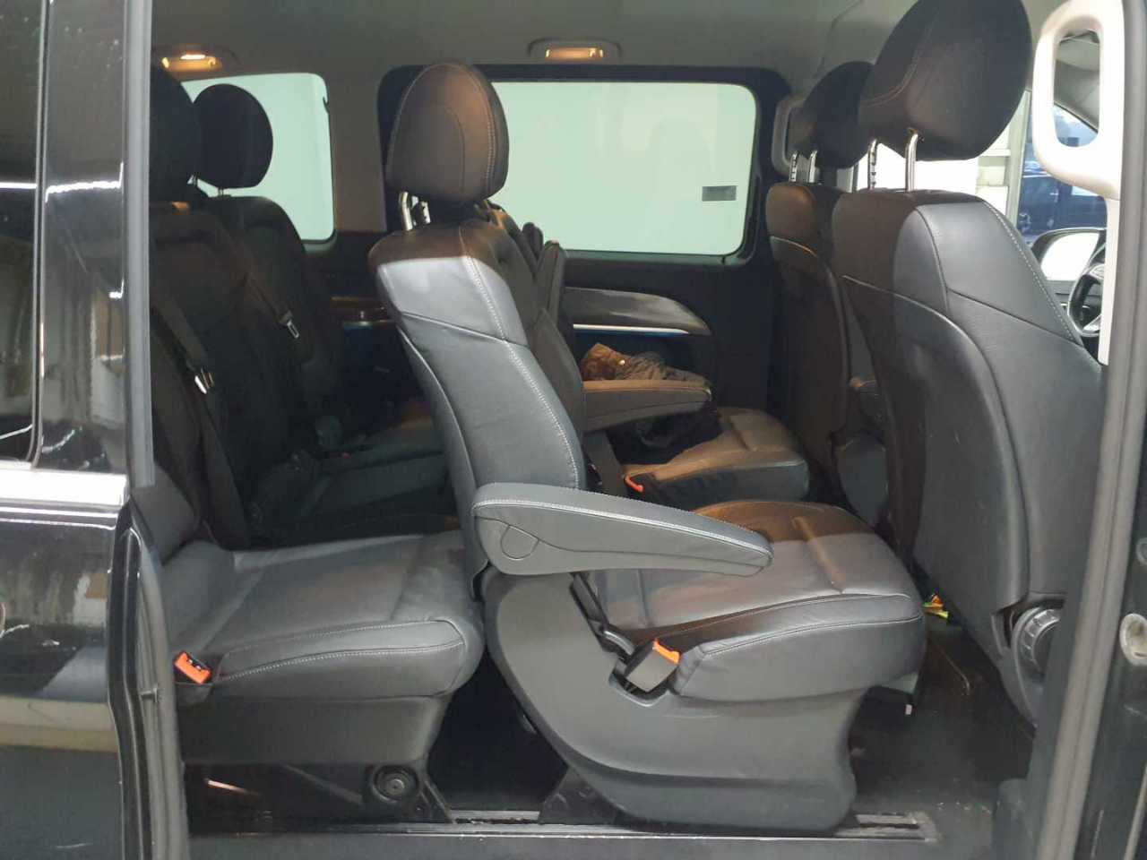 Mercedes-Benz V 250 d kompakt 4Matic 9G-TRONIC Avantgarde 14