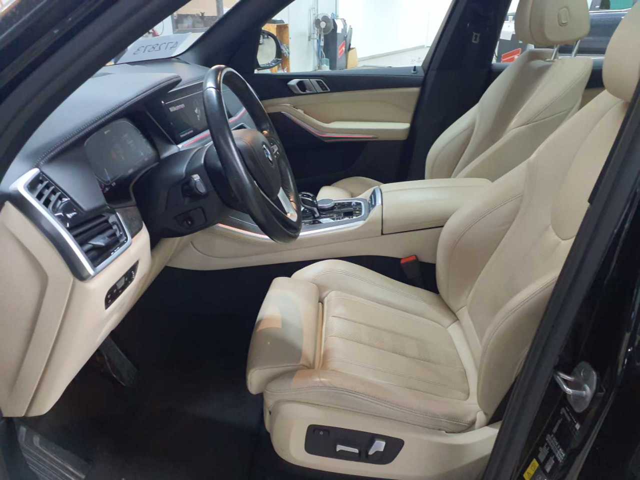 BMW X5 xDrive45e xLine 8
