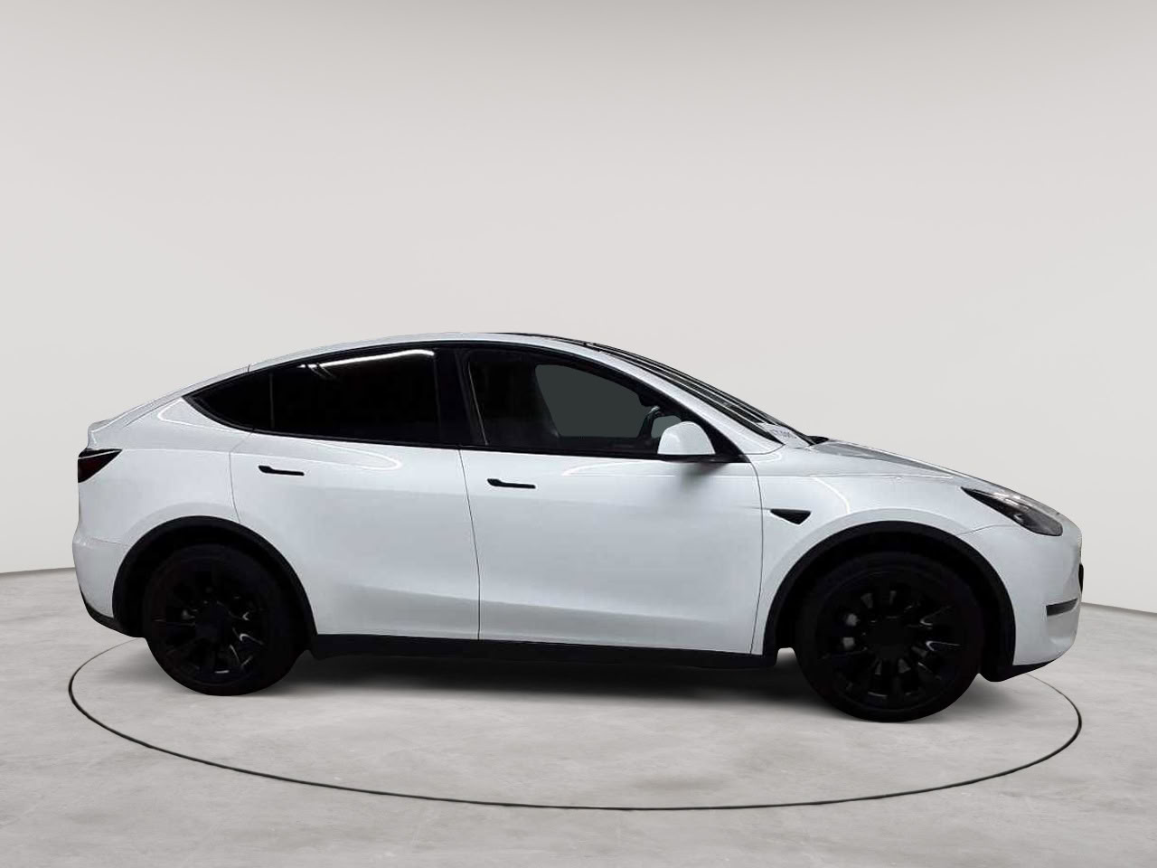 Tesla Model Y Long Range Dual Motor AWD 3