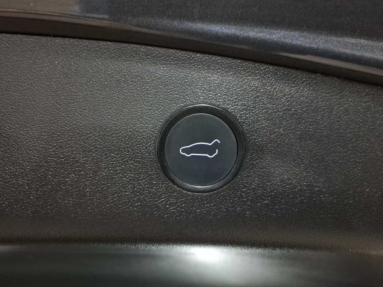 Tesla Model 3 Langstreckenbatt. Allradantrieb Dual Motor 16
