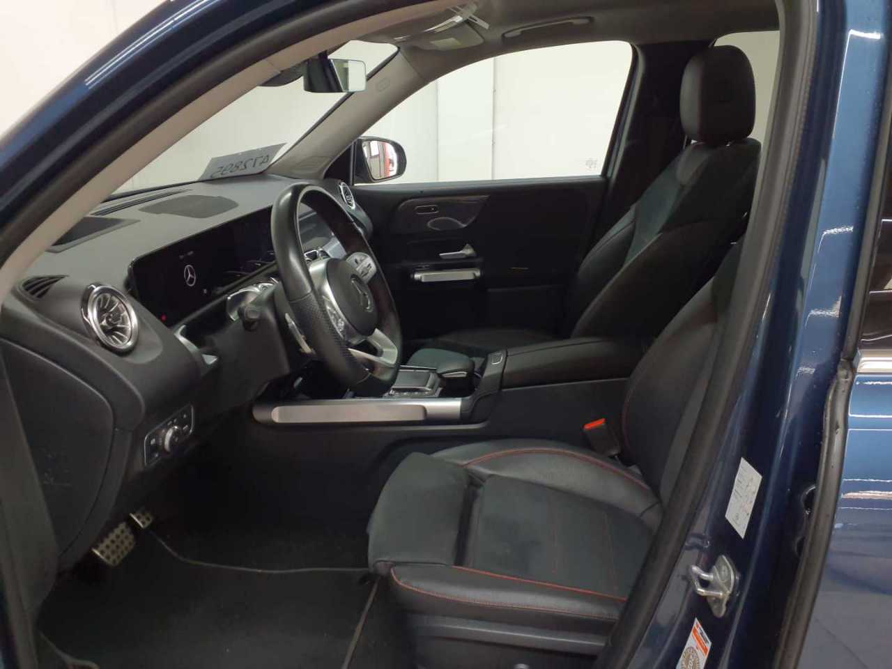 Mercedes-Benz GLB 220 d 4Matic 8G-DCT AMG Line 7