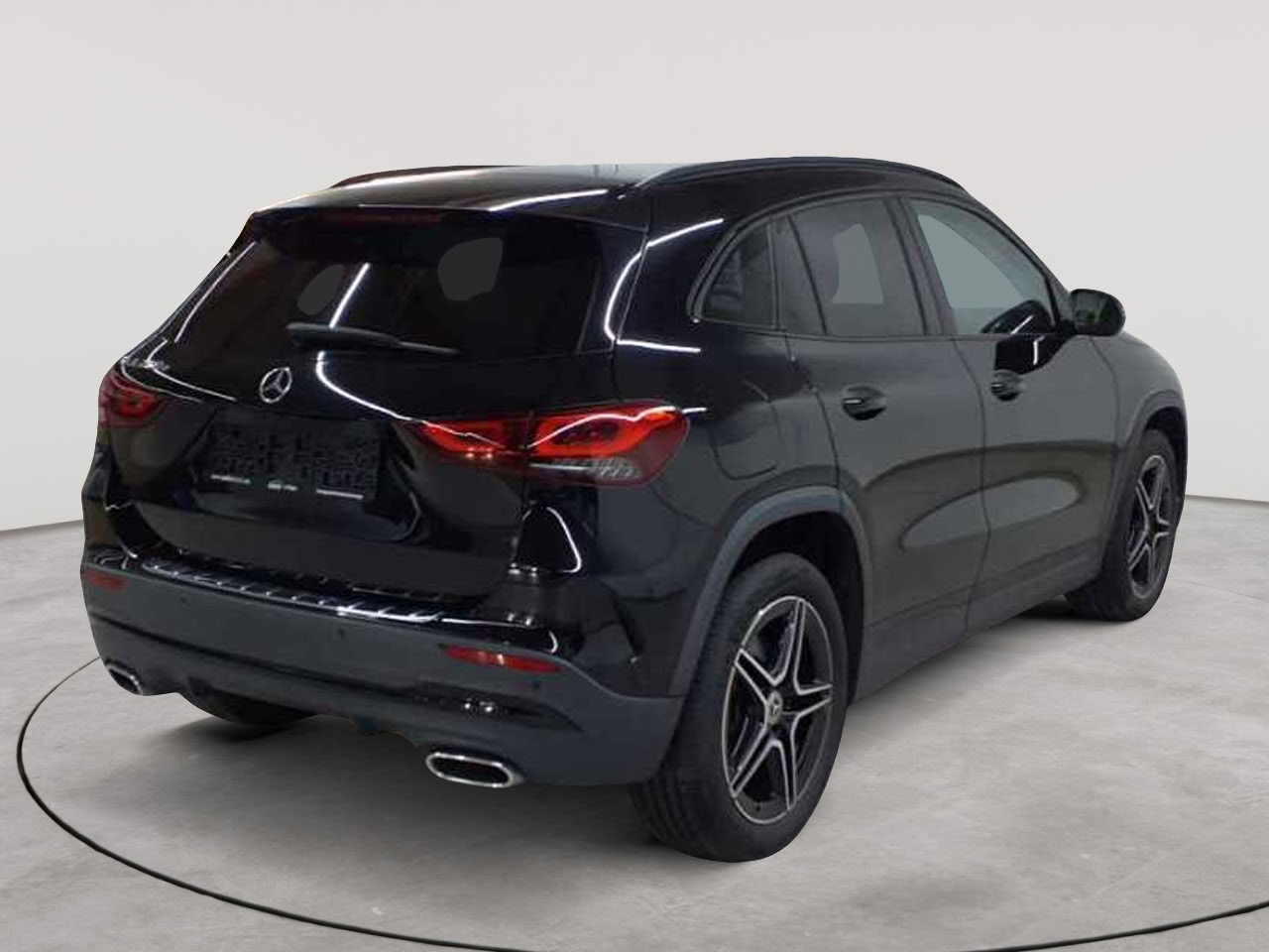 Mercedes-Benz GLA 250 e 8G-DCT AMG Line 4