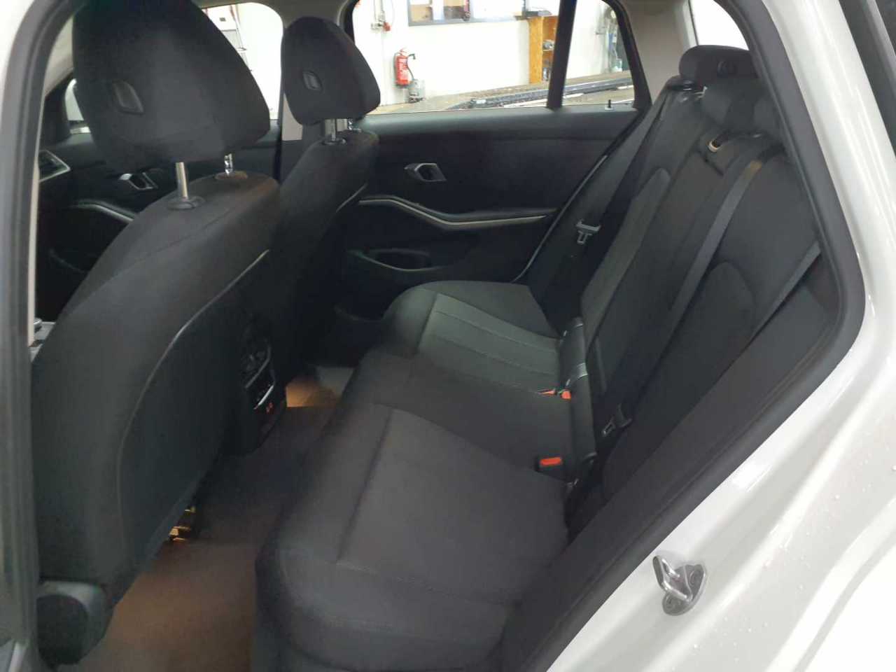 BMW 320d Touring xDrive Aut. 13