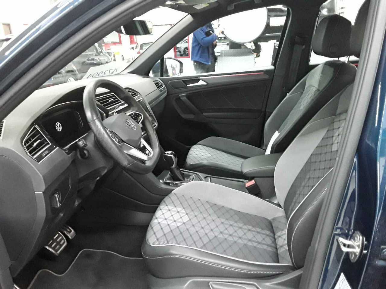 Volkswagen Tiguan 2.0 TDI SCR DSG R-Line 7