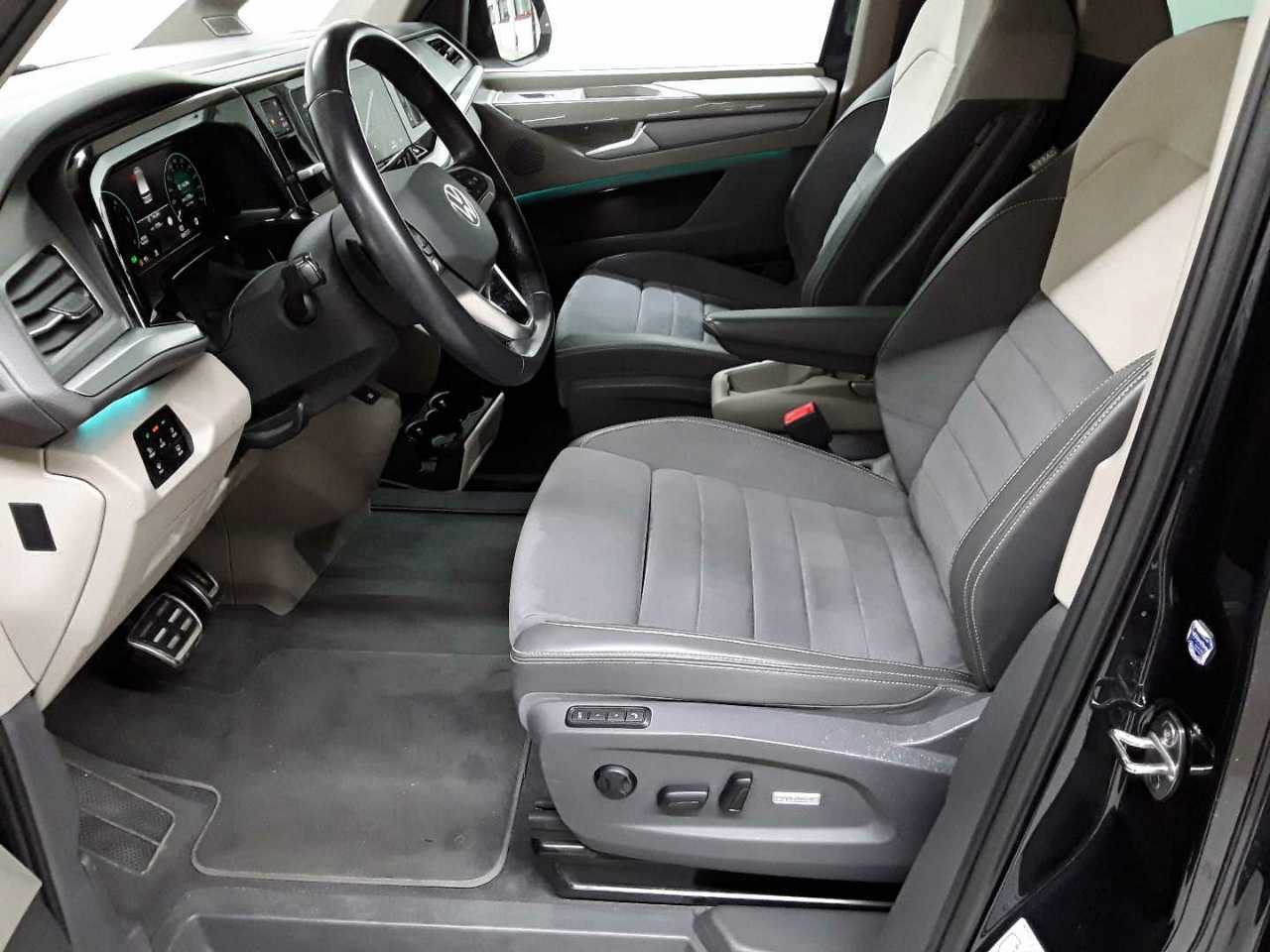 Volkswagen Multivan 2,0 TDI SCR LÜ Style 7