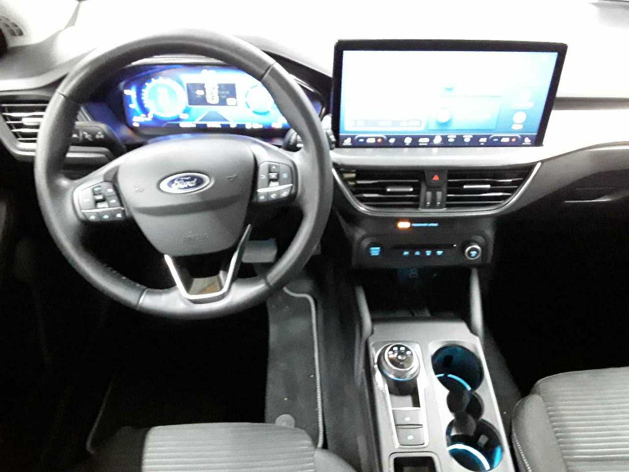Ford Focus Turnier 1.5 EcoBlue Start-Stopp-System Aut. TITANIUM X 10