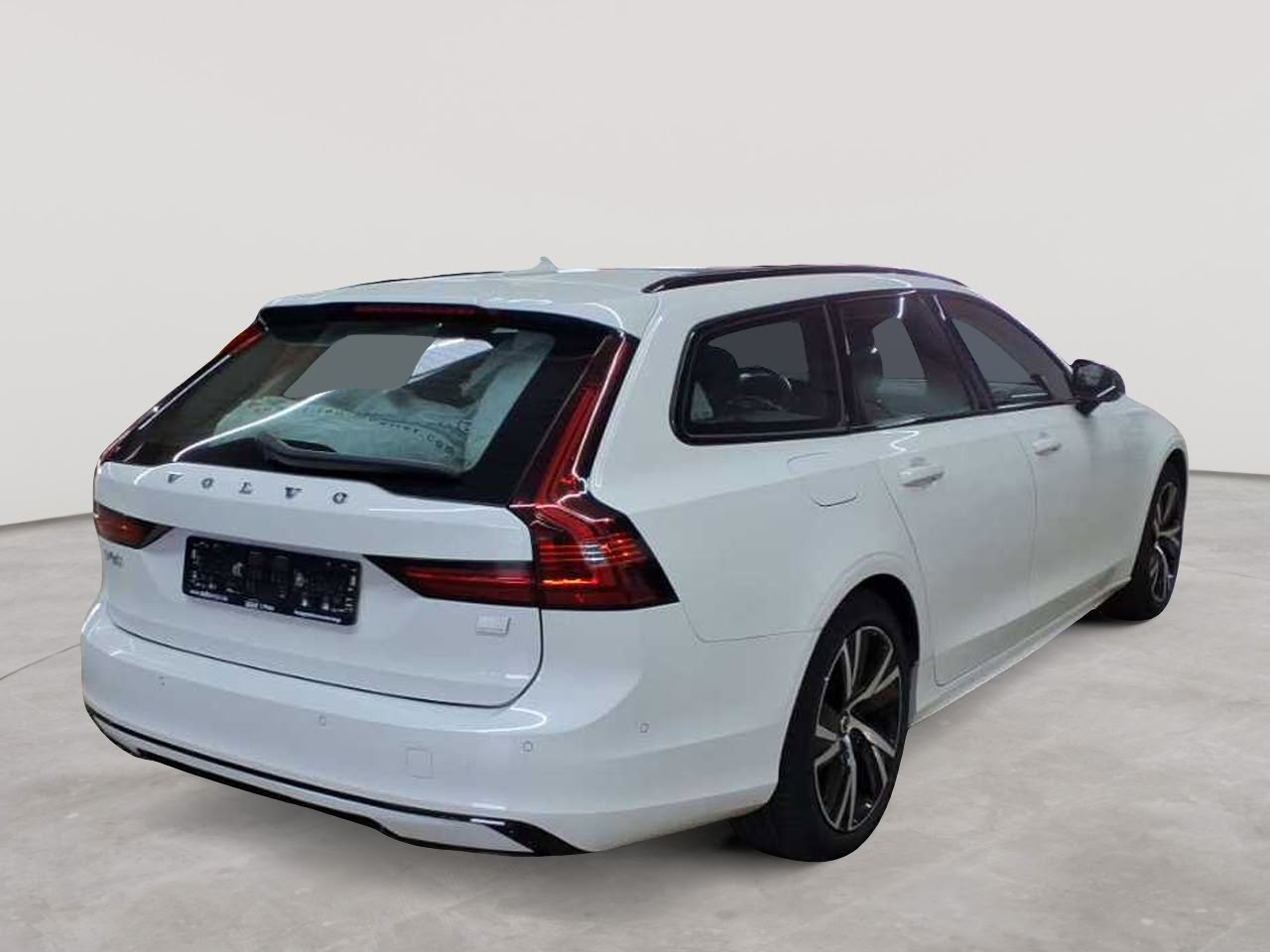 Volvo V90 T6 Recharge AWD Geartronic RDesign Expression 4