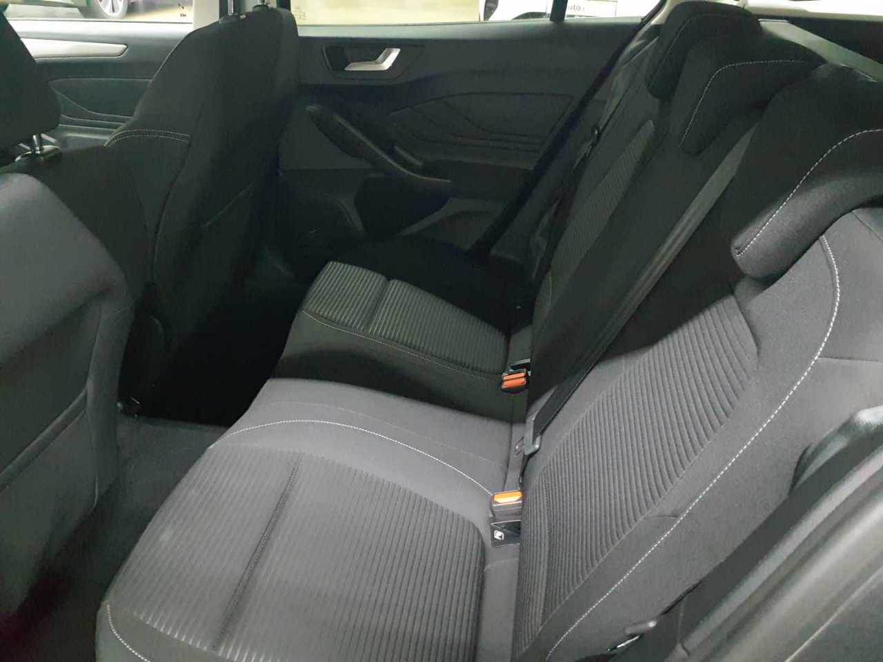 Ford Focus Turnier 1.5 EcoBlue Start-Stopp-System Aut. TITANIUM 13