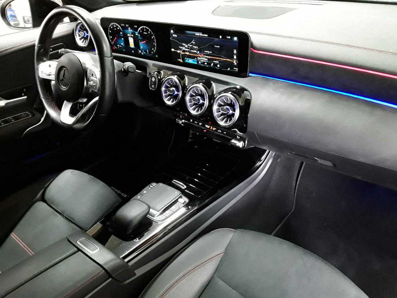 Mercedes-Benz CLA 250 7G-DCT AMG Line 9