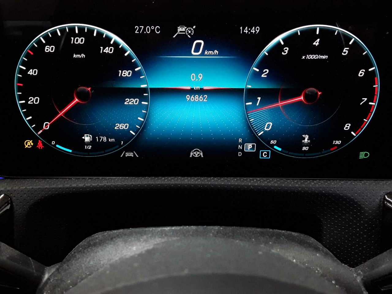 Mercedes-Benz CLA 250 7G-DCT AMG Line 11