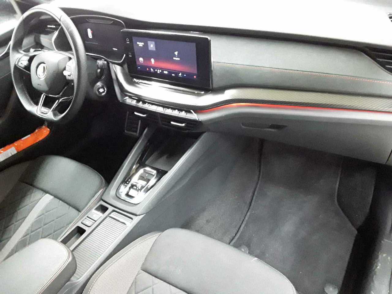 Skoda Octavia Combi 2.0 TDI DSG RS 9
