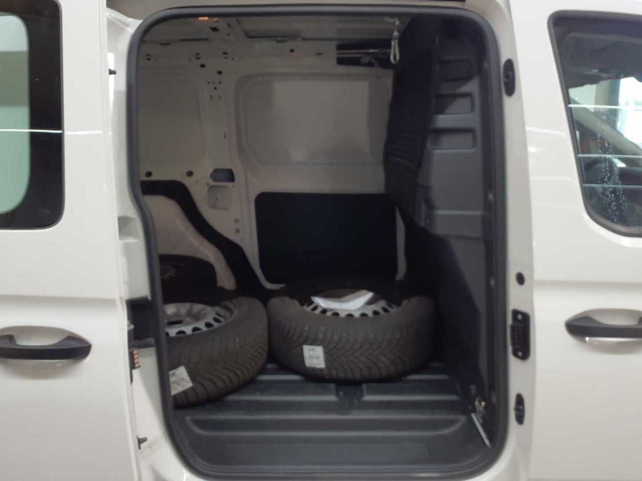 Volkswagen Caddy Cargo 2.0 TDI BMT Maxi 13