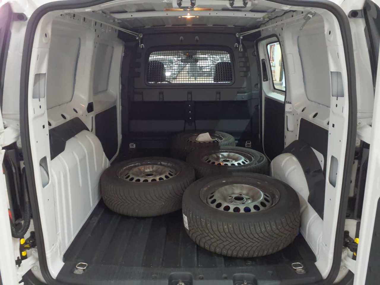 Volkswagen Caddy Cargo 2.0 TDI BMT Maxi 15