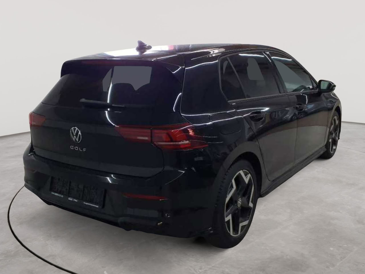 Volkswagen Golf 1.5 TSI OPF R-Line 4
