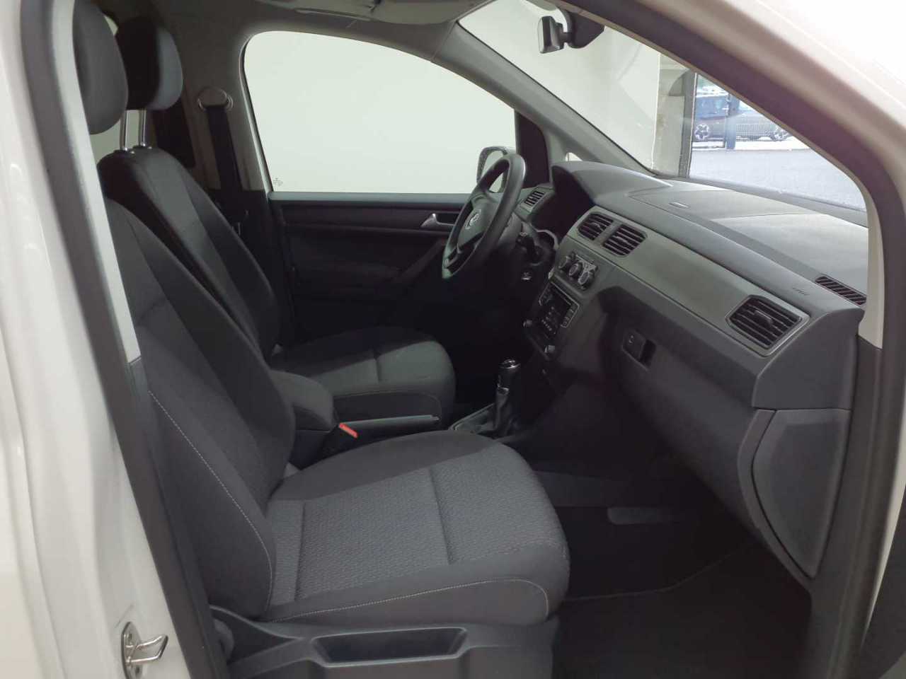 Volkswagen Caddy 1.4 TSI (7-Si.) Maxi Trendline 8