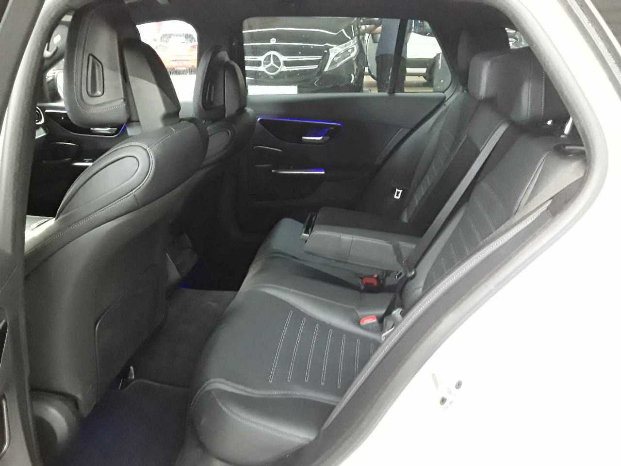 Mercedes-Benz C 200 T 9G-TRONIC AMG Line 13