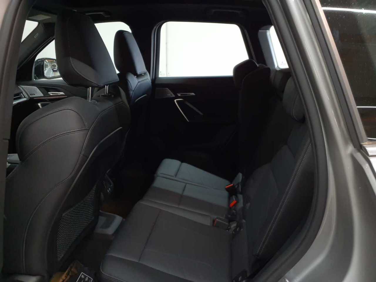 BMW X1 sDrive18d Aut. xLine 13