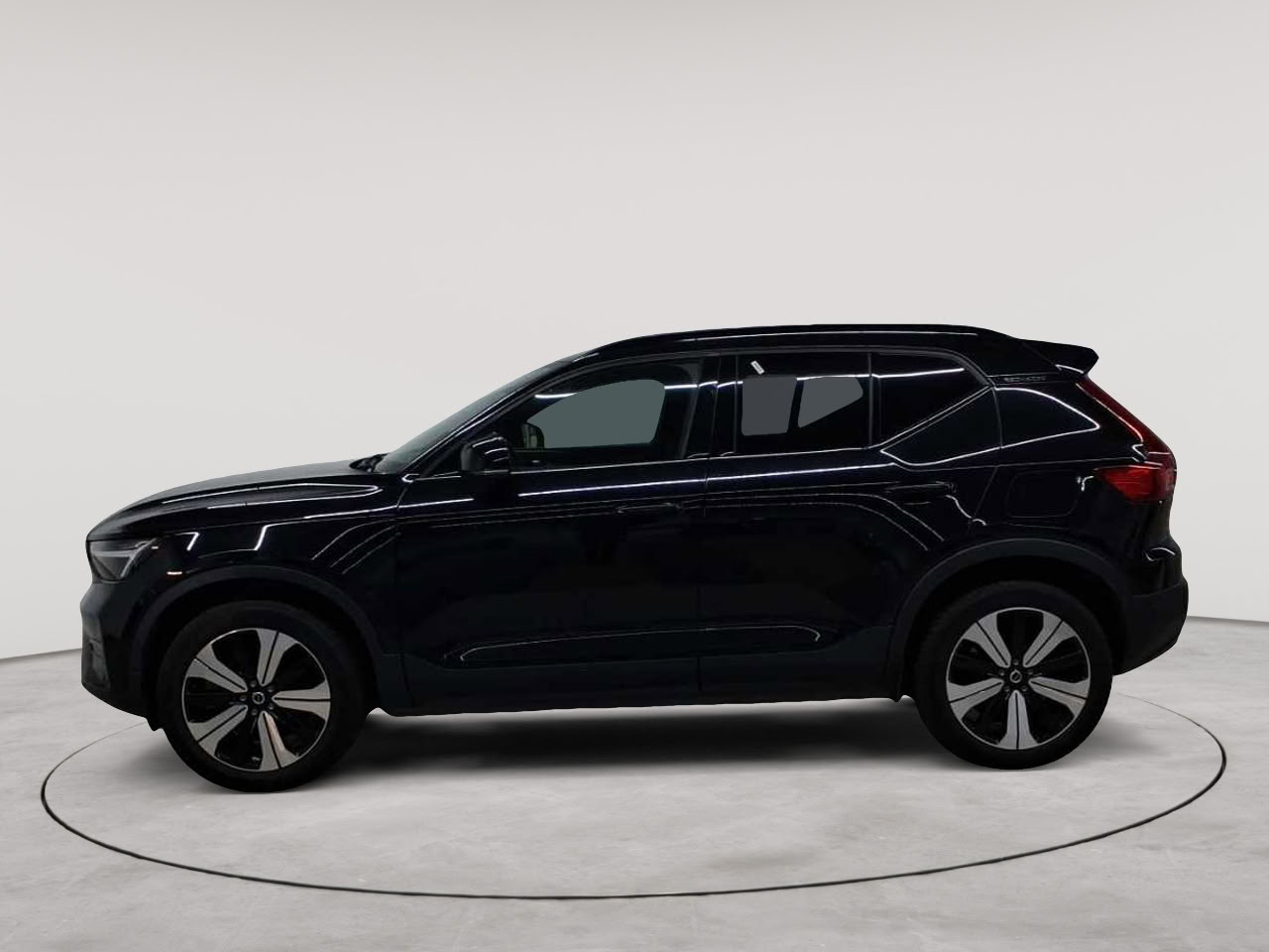 Volvo XC40 Recharge 69 kWh Single Motor Plus 6