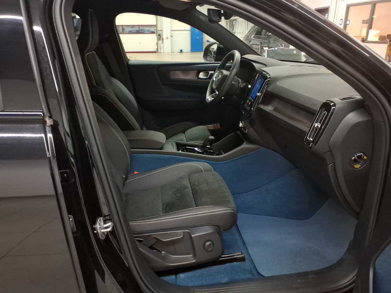 Volvo XC40 Recharge 69 kWh Single Motor Plus 8