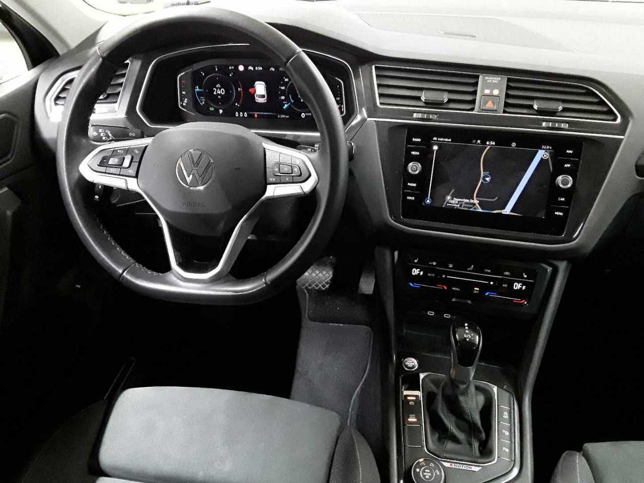 Volkswagen Tiguan 2.0 TDI SCR 4Motion DSG Elegance 10