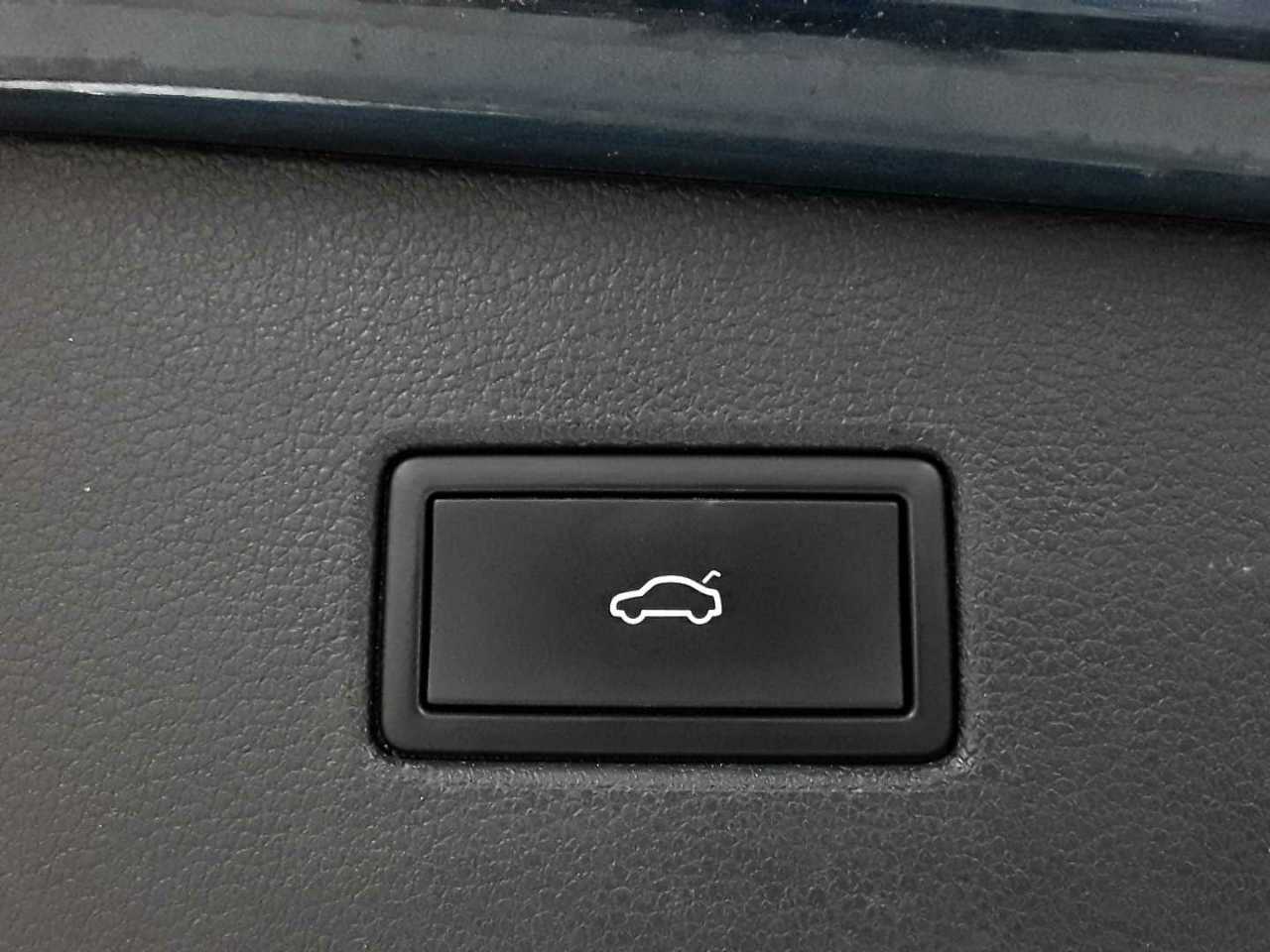Volkswagen Tiguan 2.0 TDI SCR 4Motion DSG Elegance 18