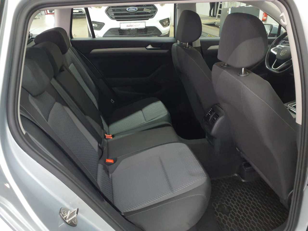 Volkswagen Passat Variant 2.0 TDI SCR DSG 14