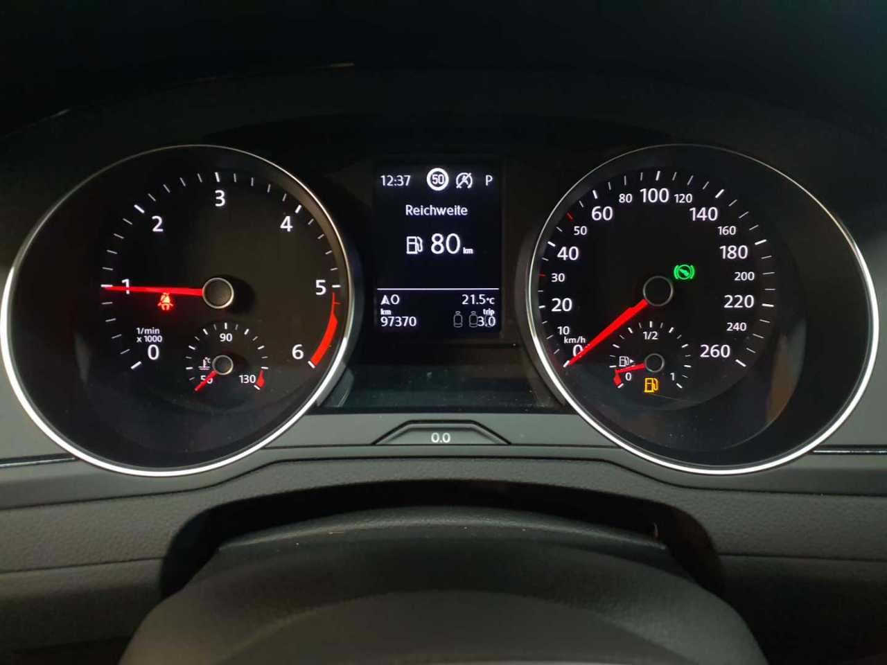 Volkswagen Passat Variant 2.0 TDI SCR DSG 11